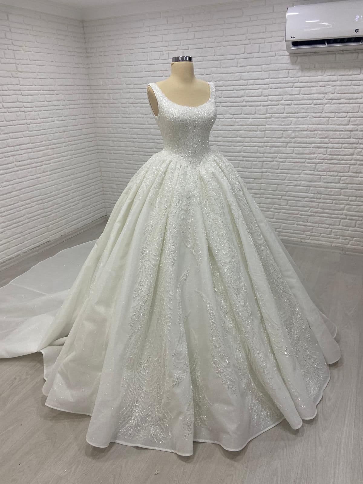 wedding dress, bridal gown, elegant wedding dress, lace bridal dress, modern wedding gown, simple wedding dress, luxury bridal dress, timeless wedding gown Wedding dress